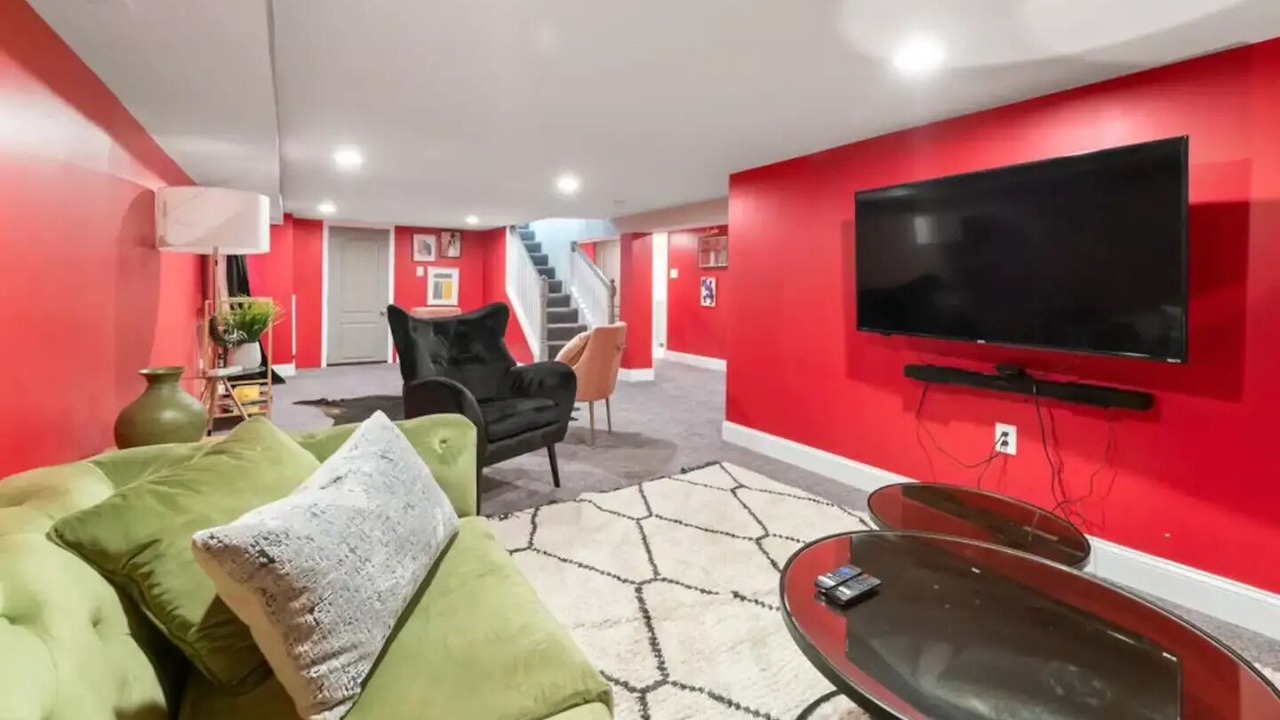 Photo of Livingroom in West Arlington