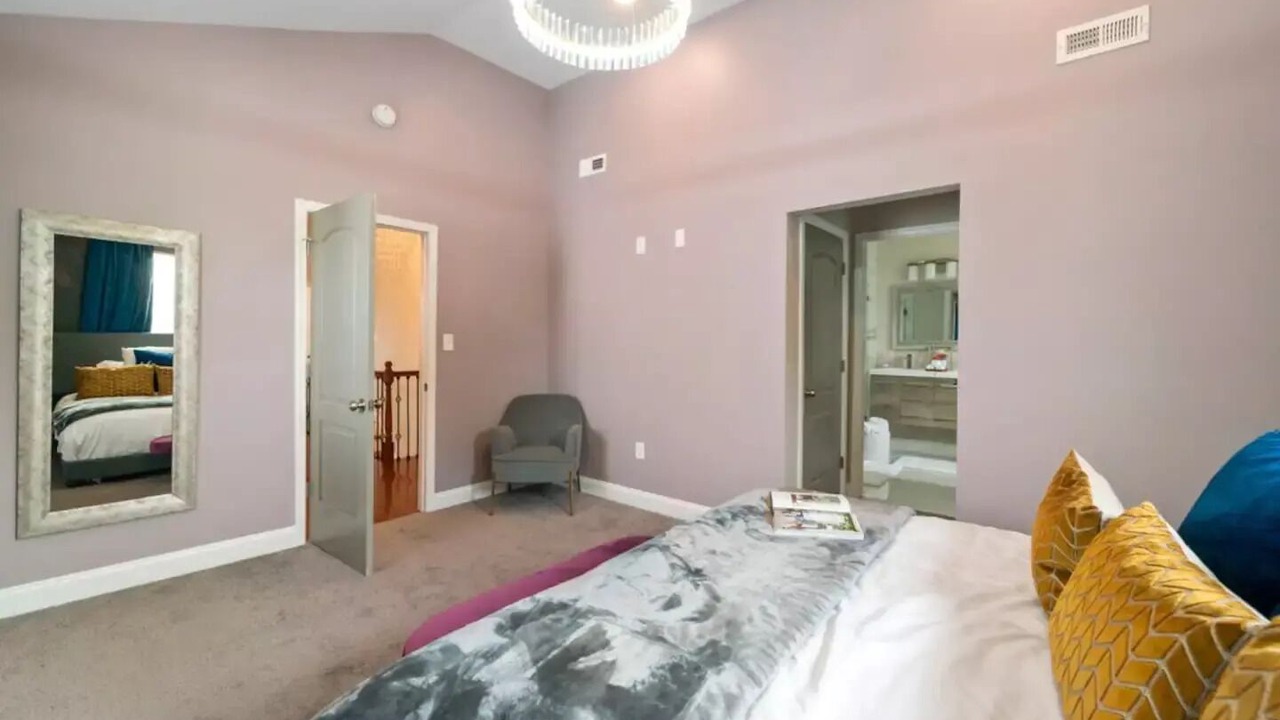 Photo of Bedroom in West Arlington