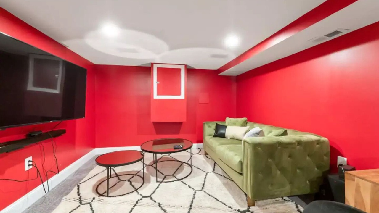 Photo of Livingroom in West Arlington