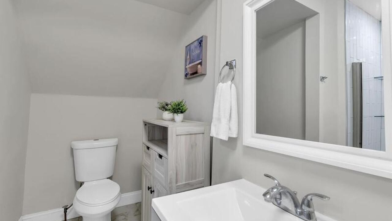 Photo of Bathroom in Downtown Baltimore