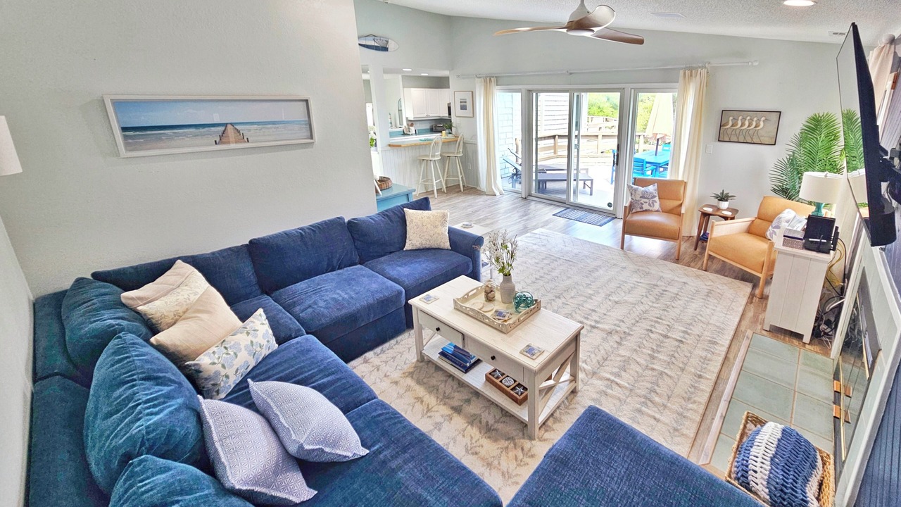 Photo of Livingroom in Corolla Light