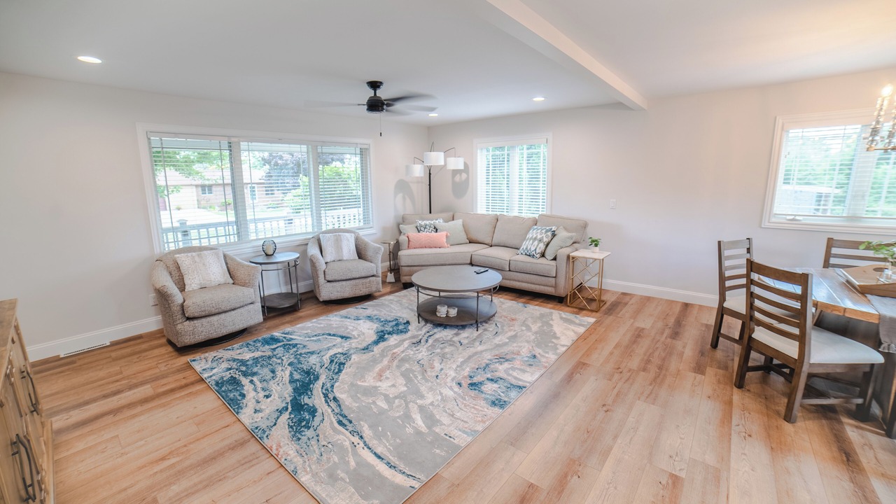 Photo of Livingroom in Dubuque