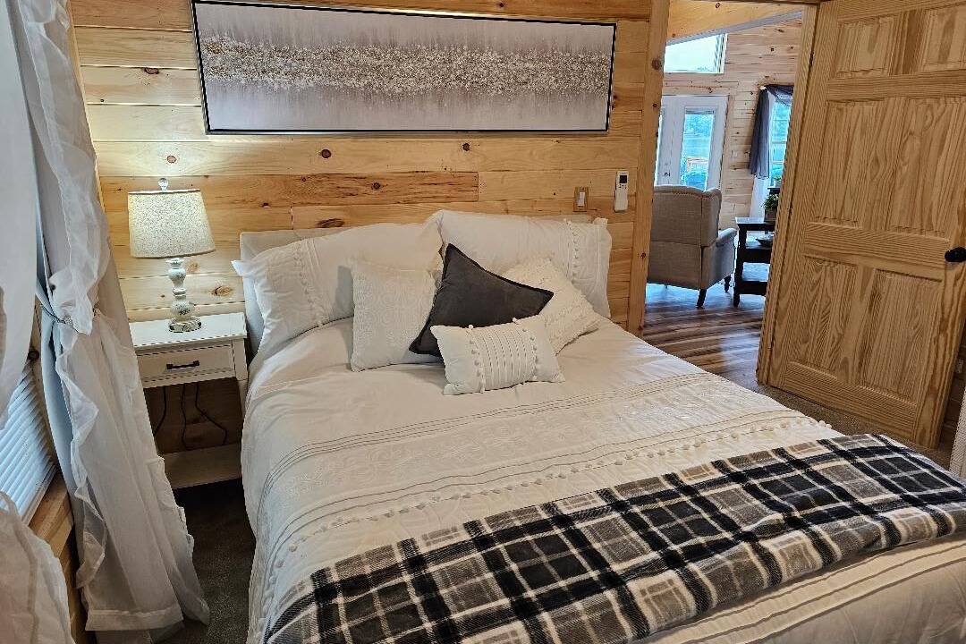 Photo of Bedroom in Tunnel Hill