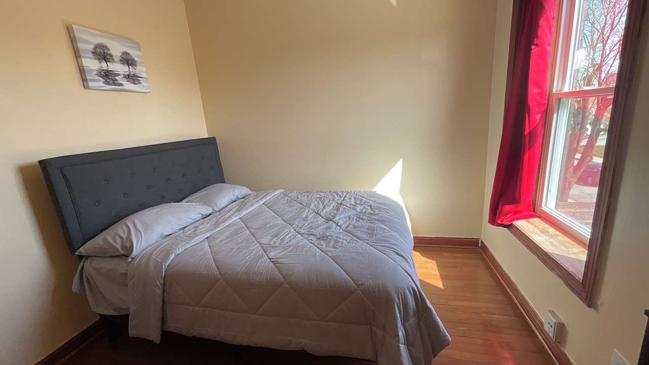 Photo of Bedroom in Woodlawn