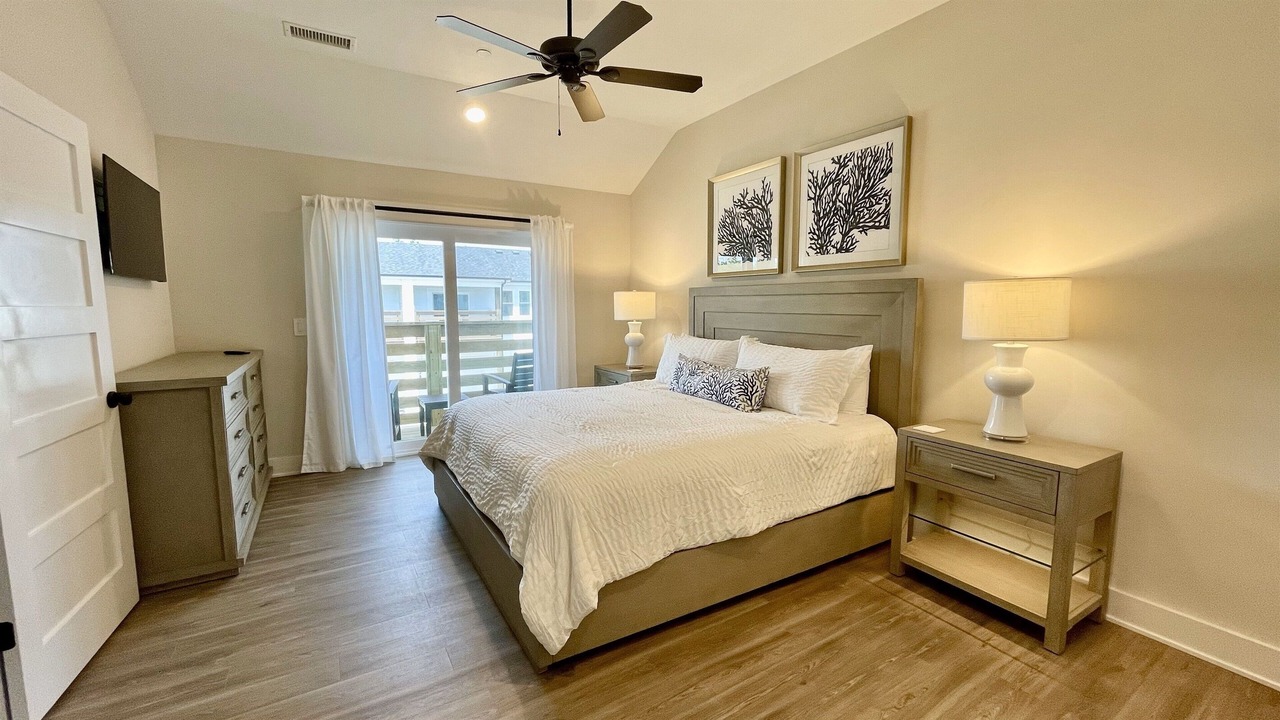 Photo of Bedroom in Corolla Light