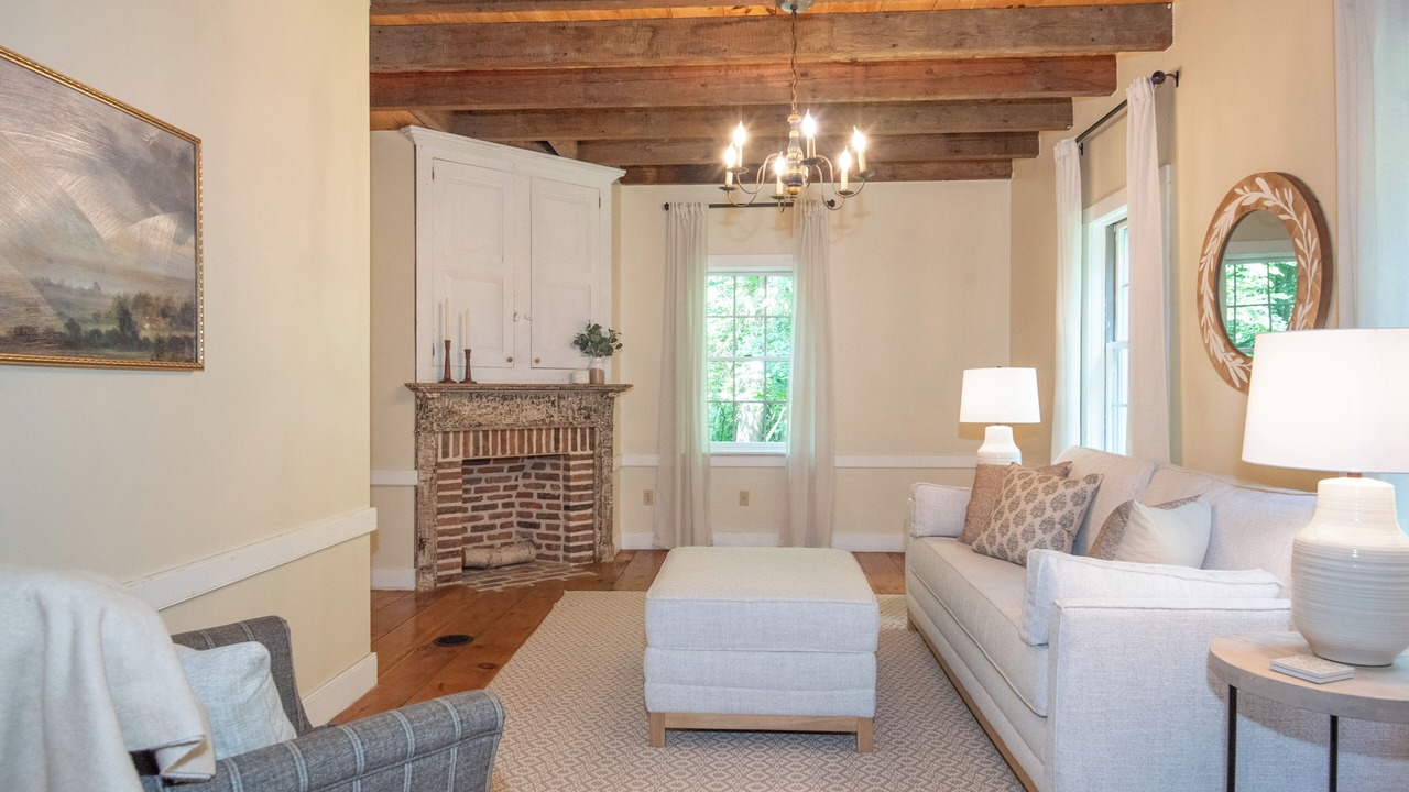 Photo of Livingroom in Nottingham