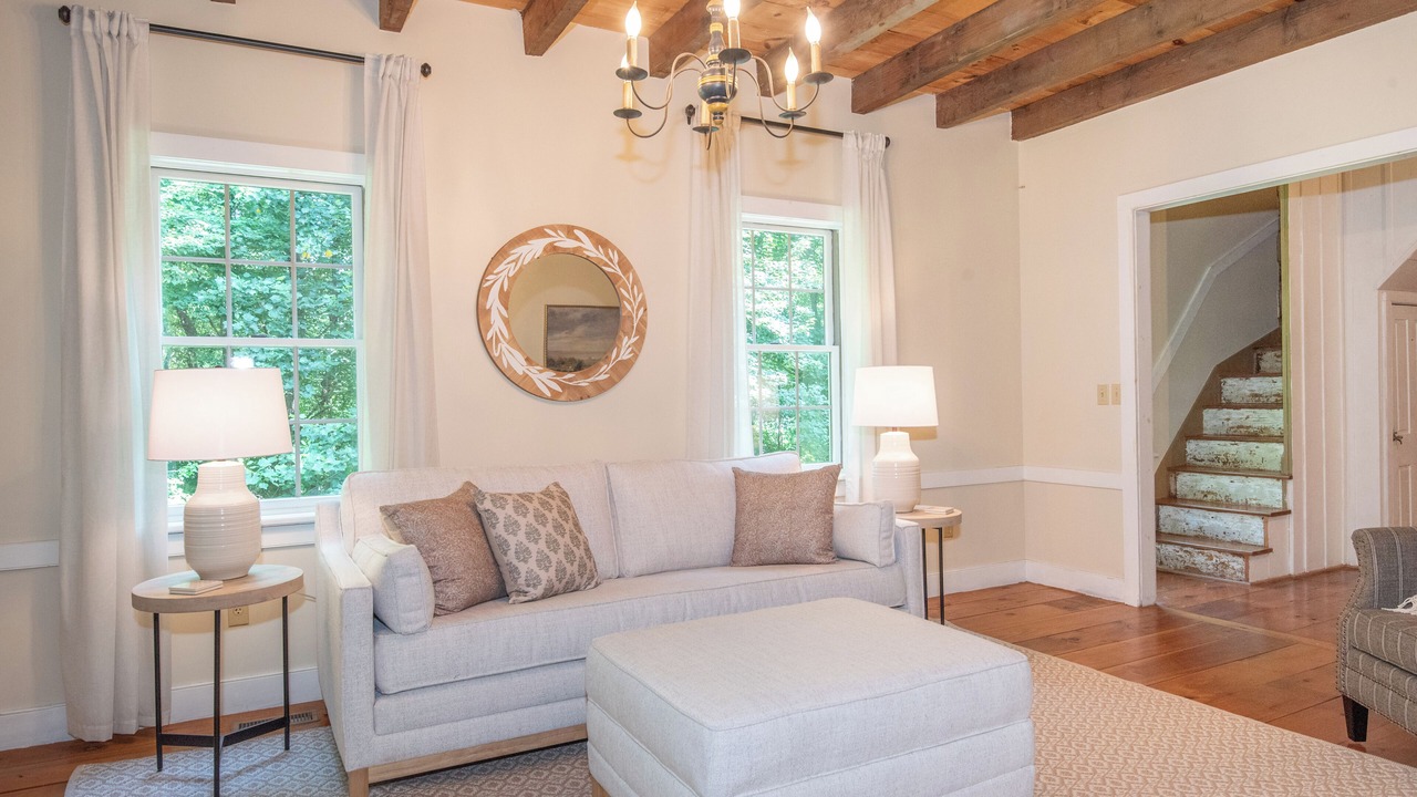 Photo of Livingroom in Nottingham