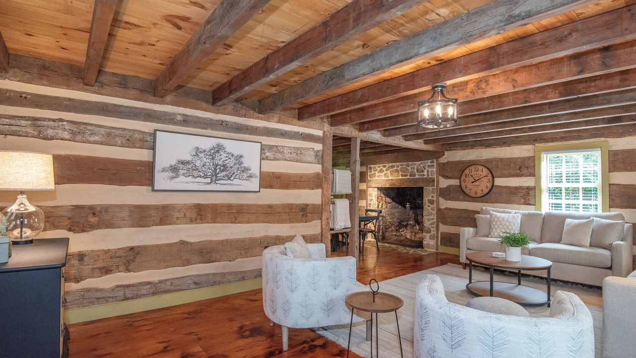 Photo of Livingroom in Nottingham
