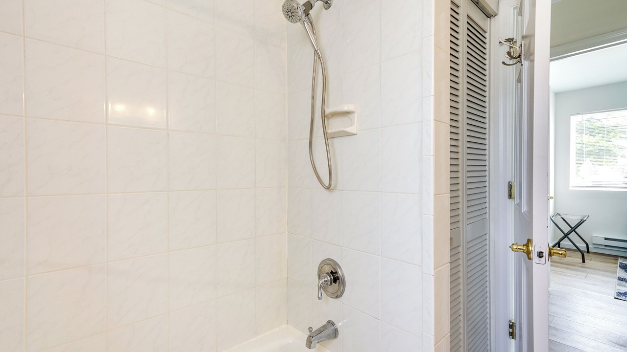 Photo of Bathroom in Beach Haven West