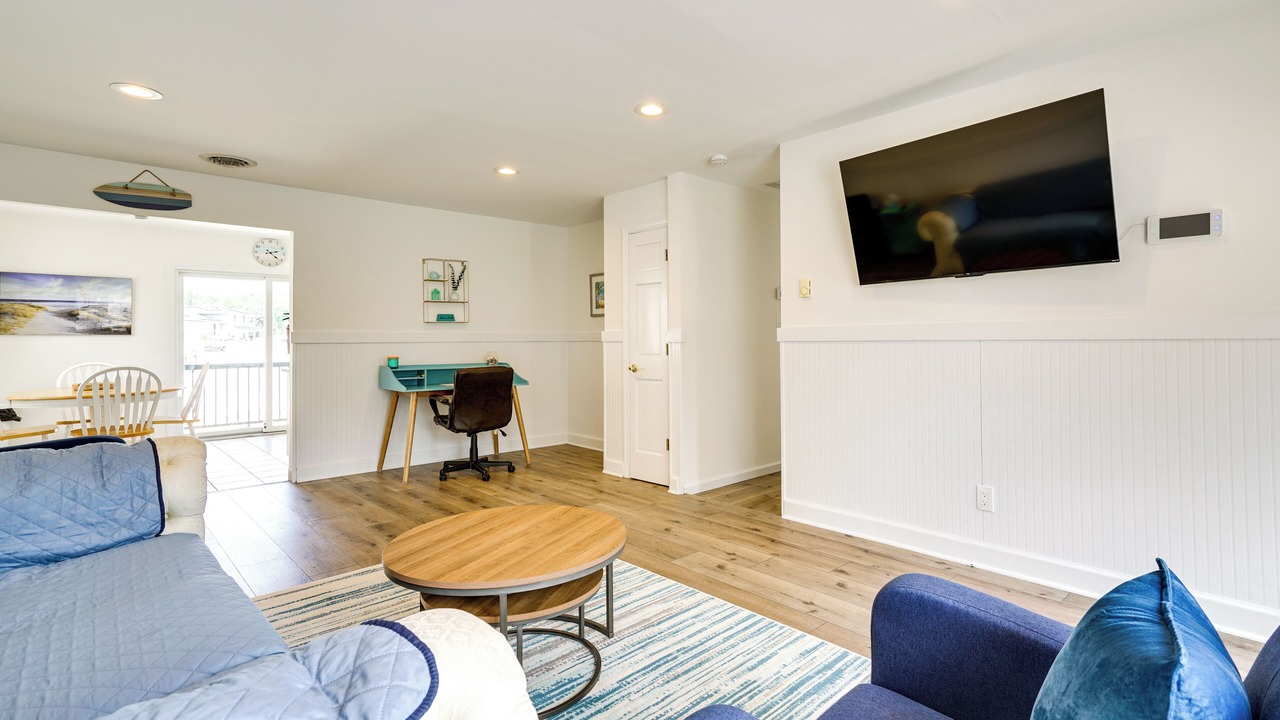 Photo of Livingroom in Beach Haven West