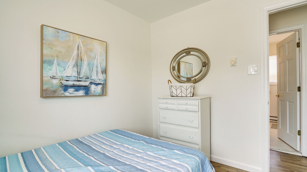 Photo of Bedroom in Beach Haven West