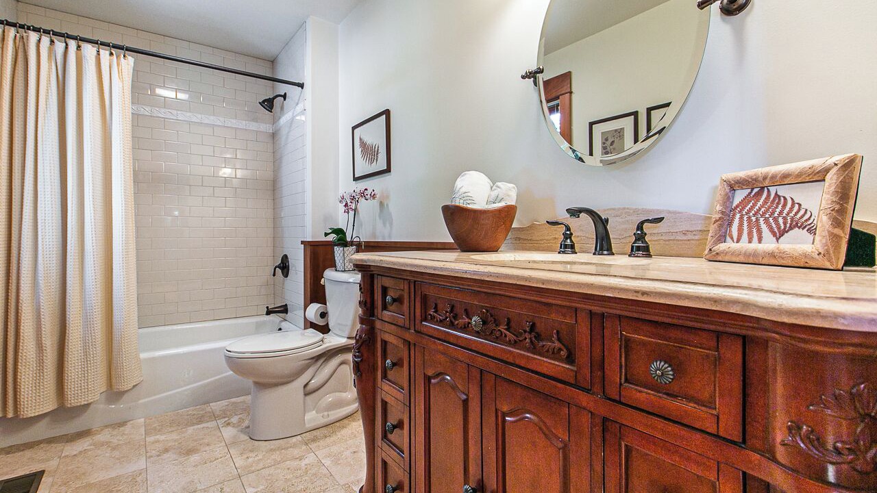 Photo of Bathroom in Thompson