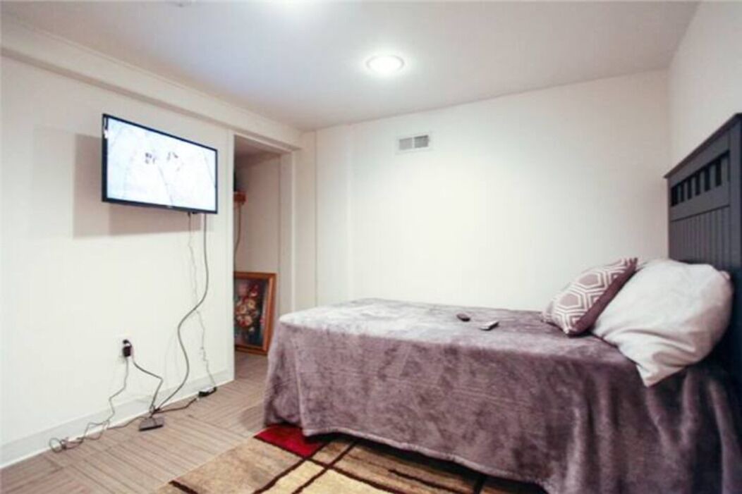 Photo of Bedroom in Downtown Baltimore