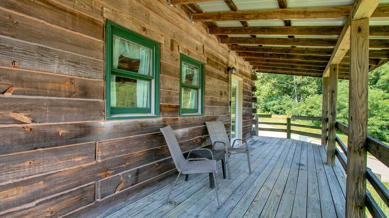 Photo of Patio Balcony in Savanna