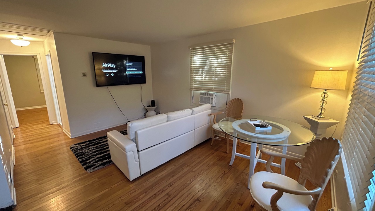 Photo of Bedroom in Lake Bluff