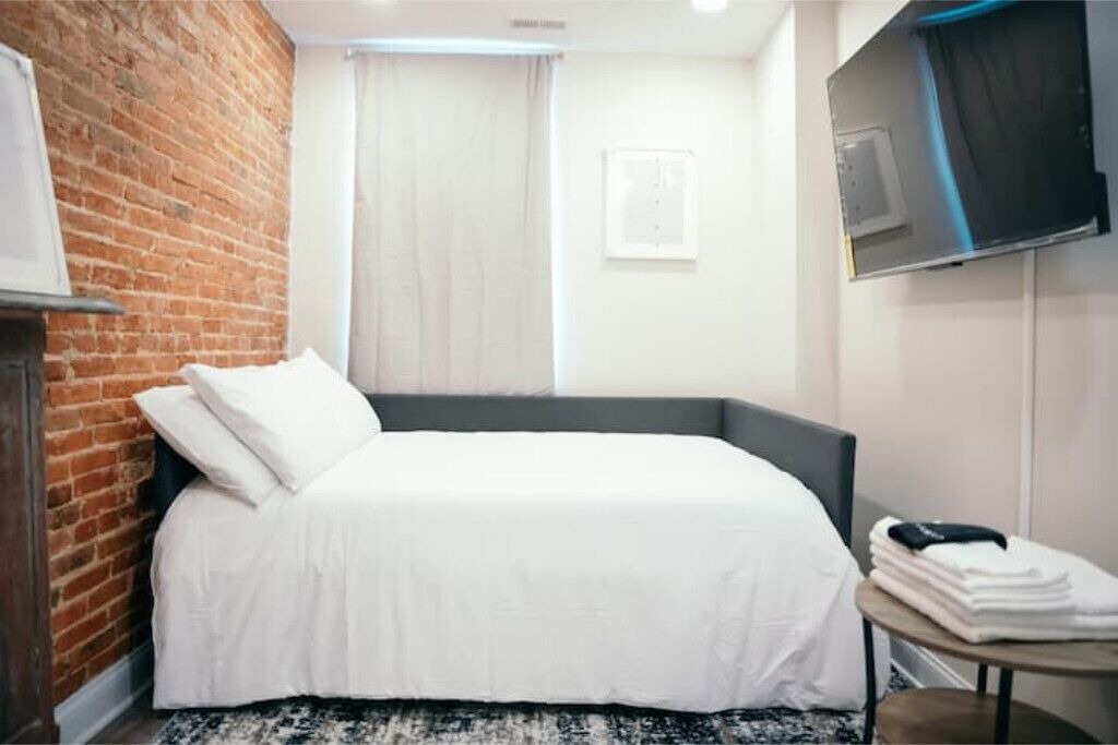Photo of Bedroom in Fells Point