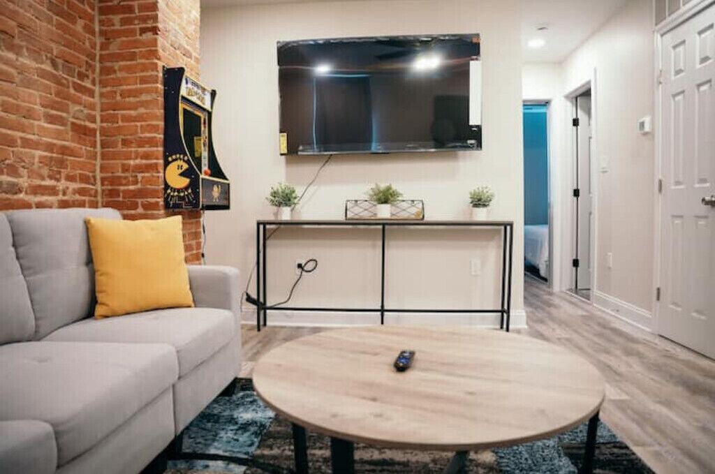 Photo of Livingroom in Fells Point
