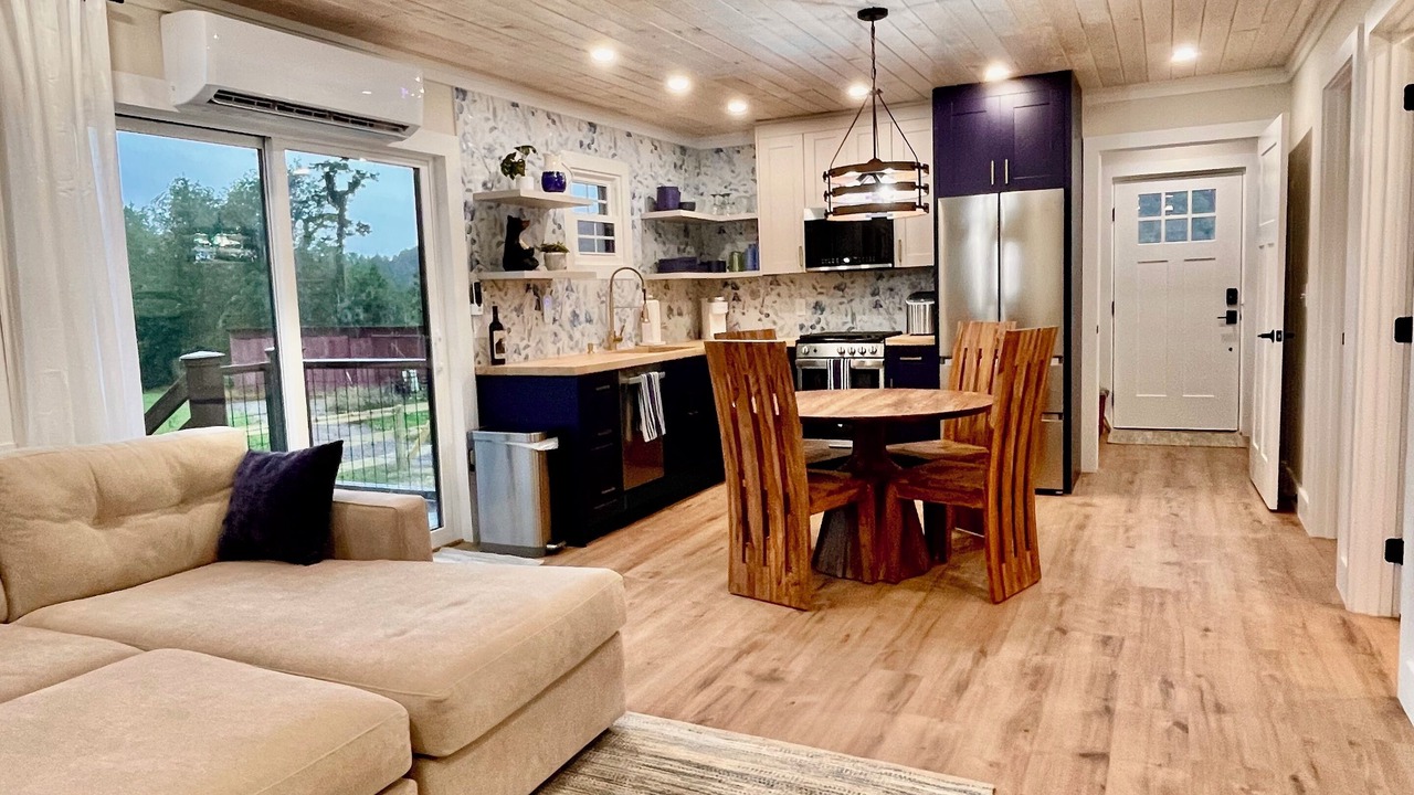 Photo of Livingroom in Mountain City