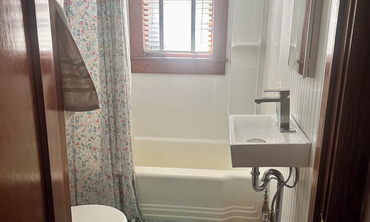 Photo of Bathroom in Onancock