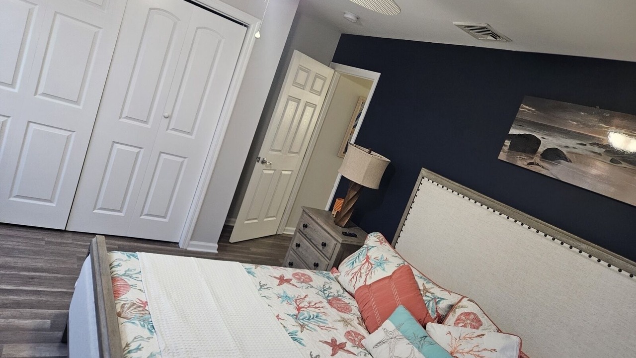 Photo of Bedroom in Seaside Heights