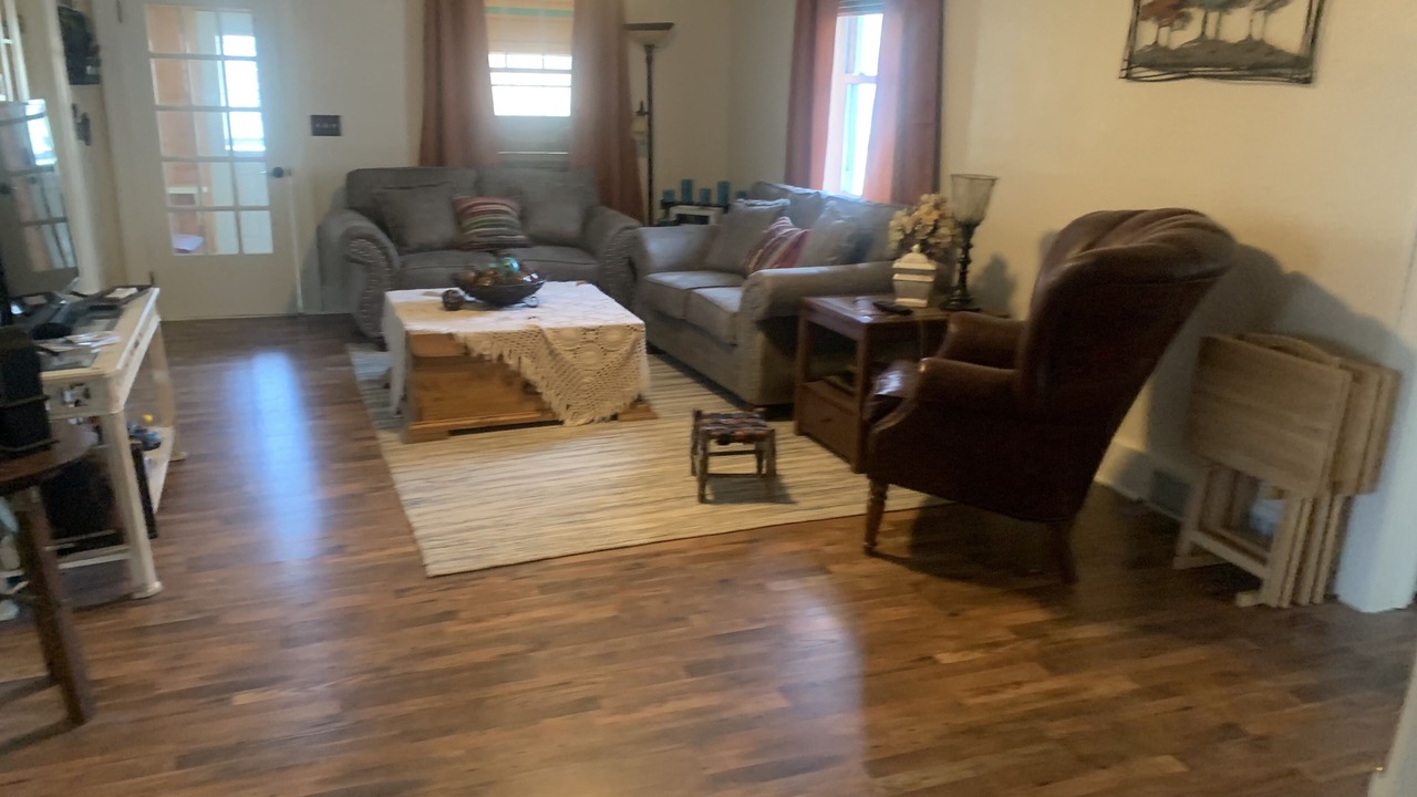 Photo of Livingroom in Gallatin