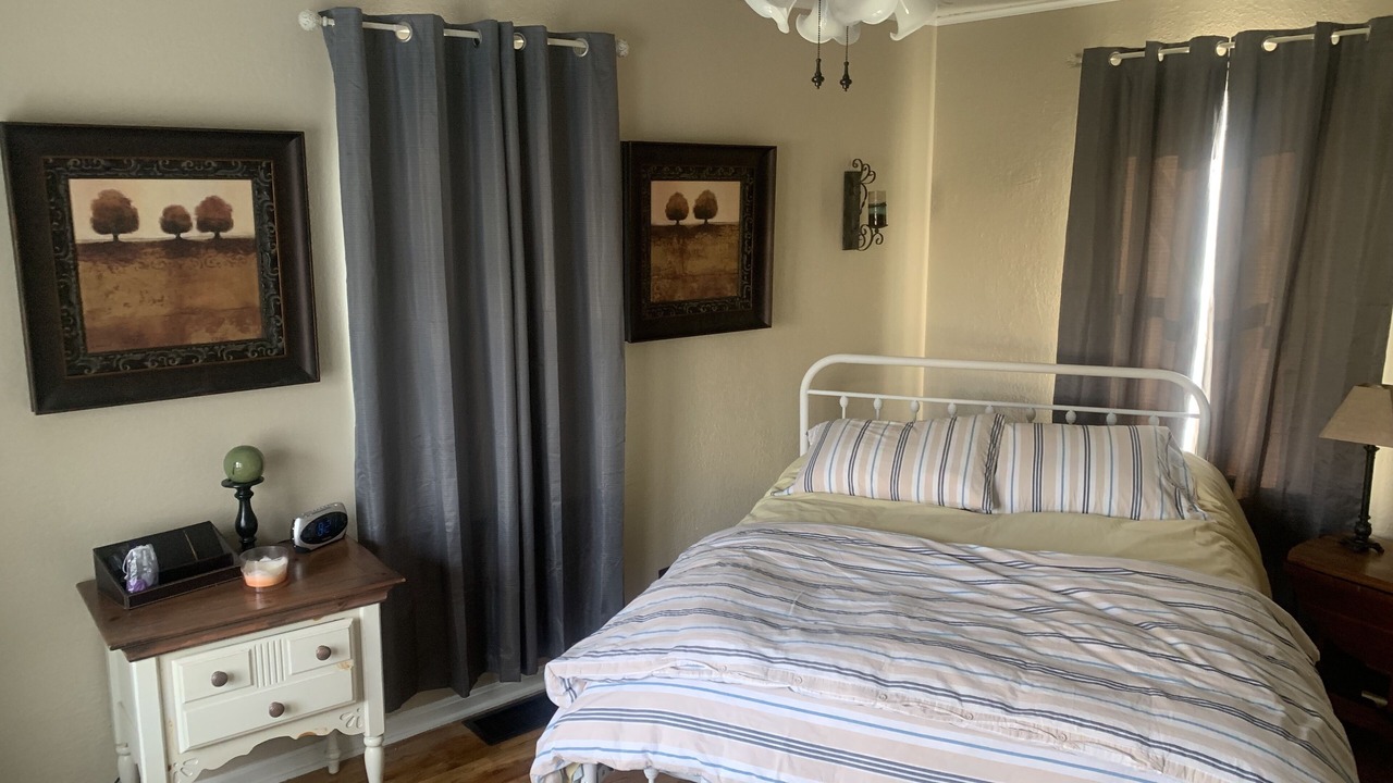 Photo of Bedroom in Gallatin
