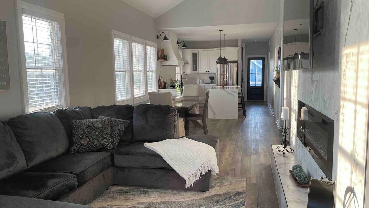 Photo of Livingroom in North End