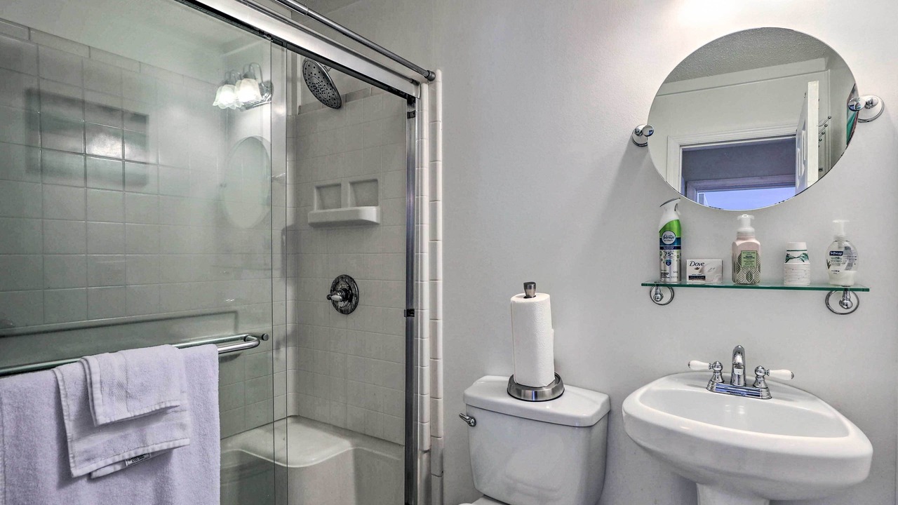Photo of Bathroom in Calhoun County