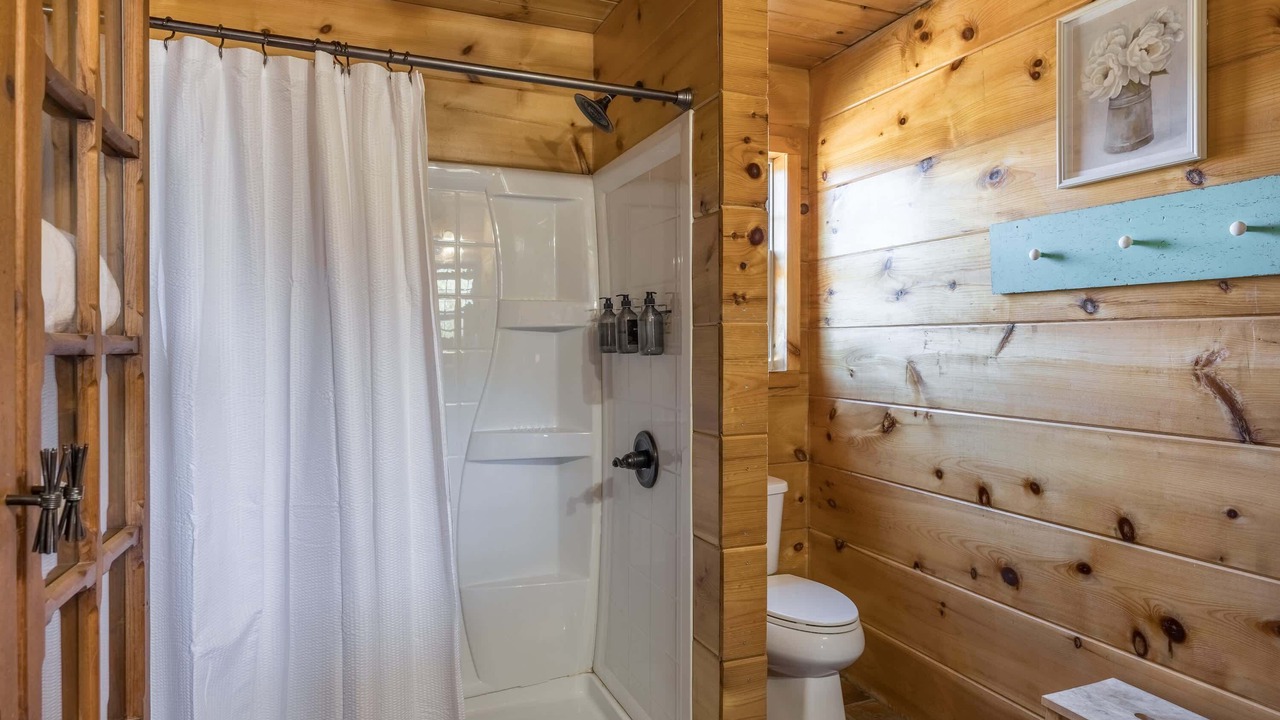 Photo of Bathroom in Valley Head