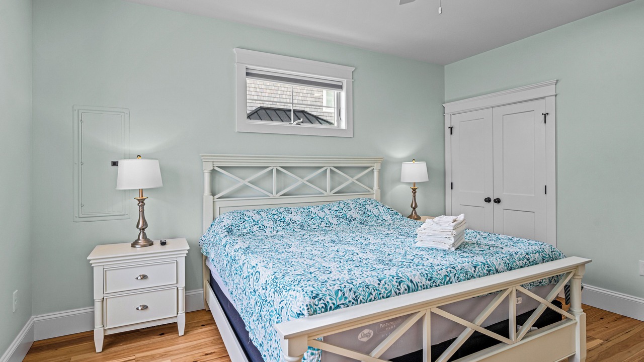 Photo of Bedroom in Ship Bottom