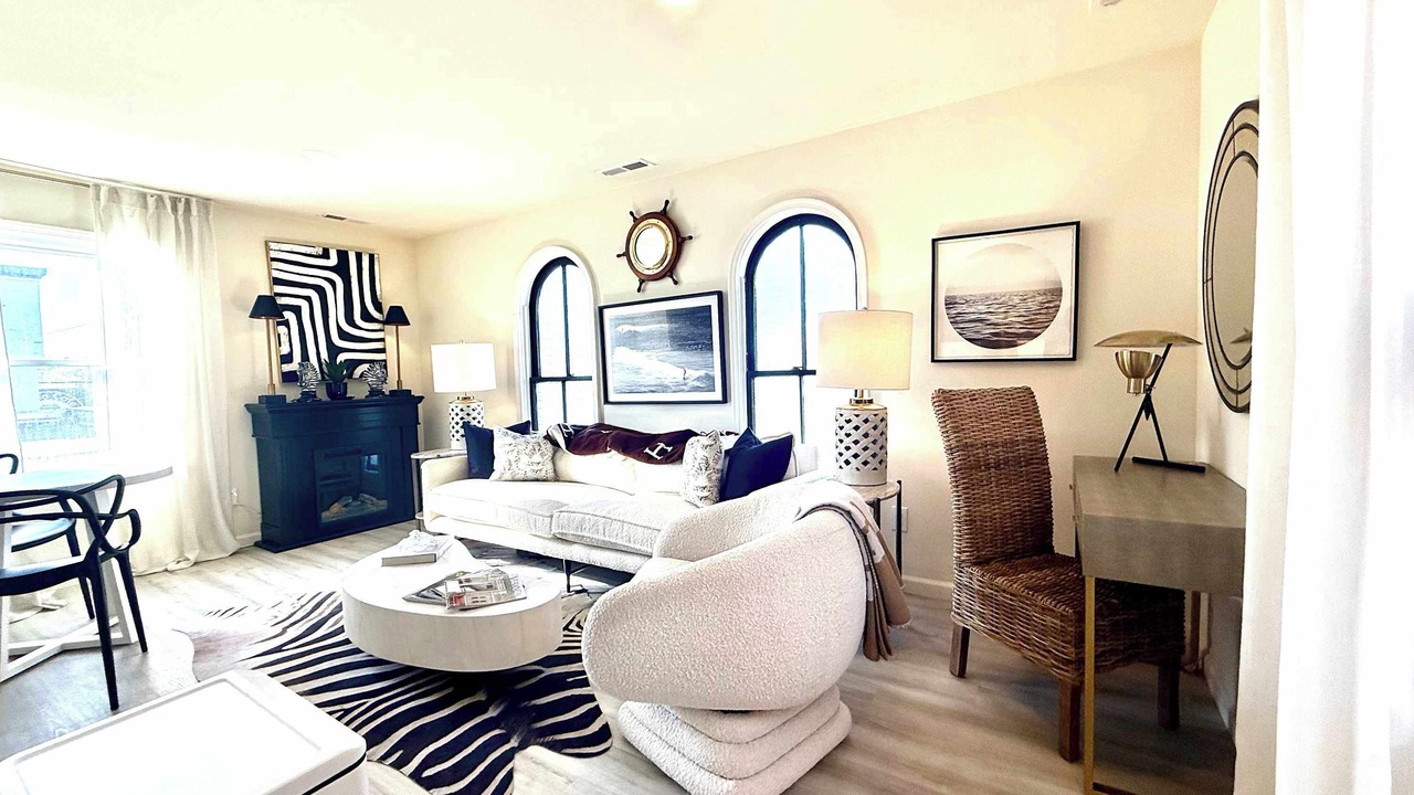 Photo of Livingroom in Cape May Court House