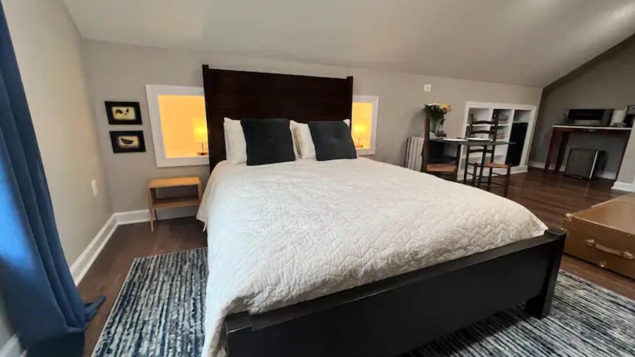 Photo of Bedroom in Middleburg