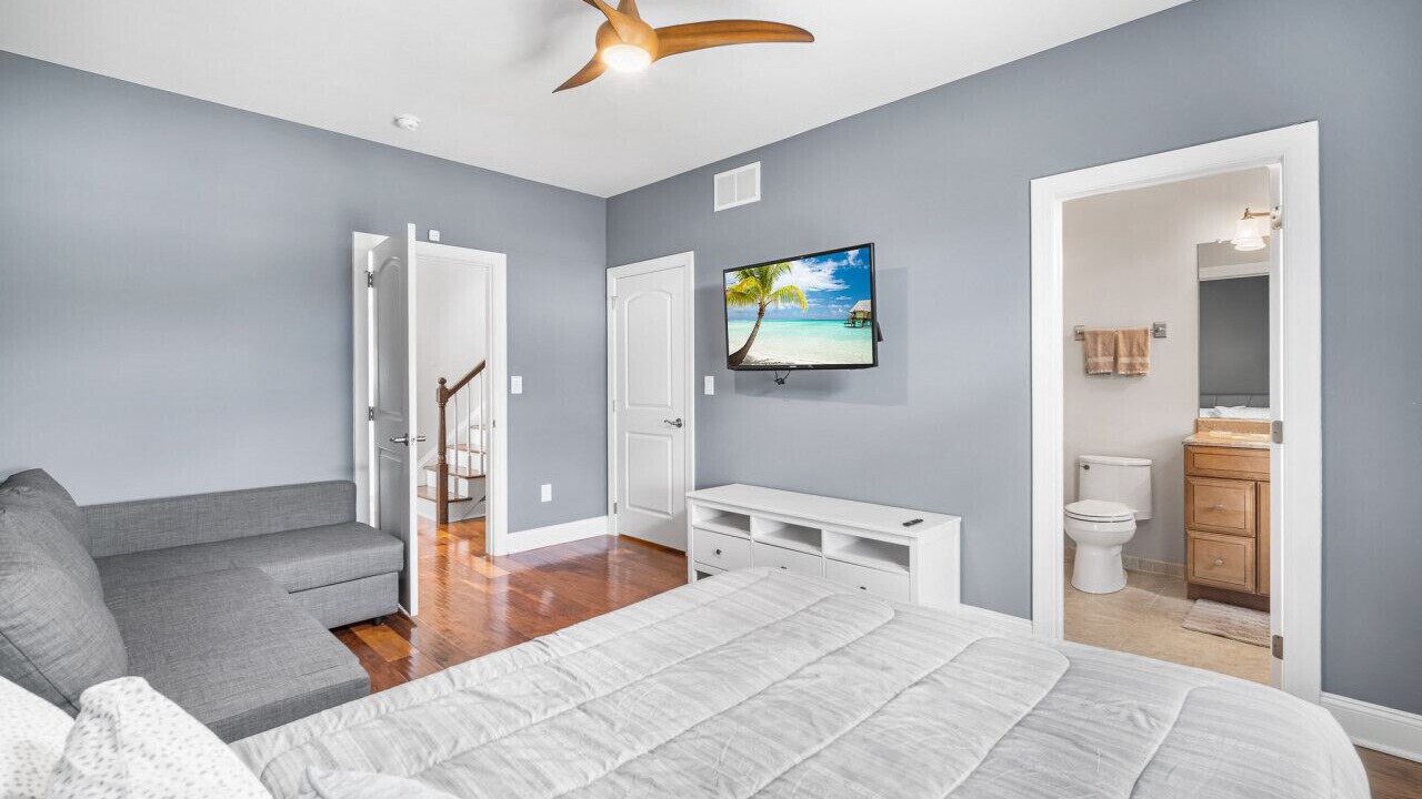 Photo of Bathroom in Margate City