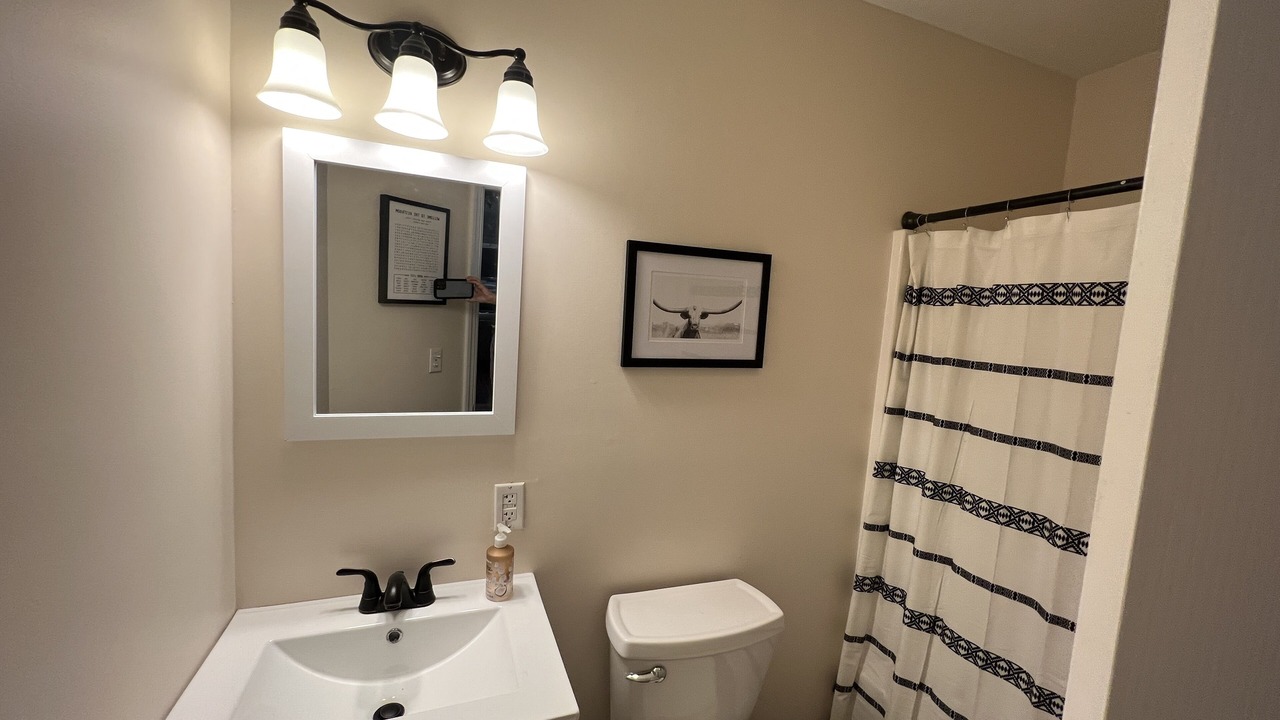 Photo of Bathroom in Boaz