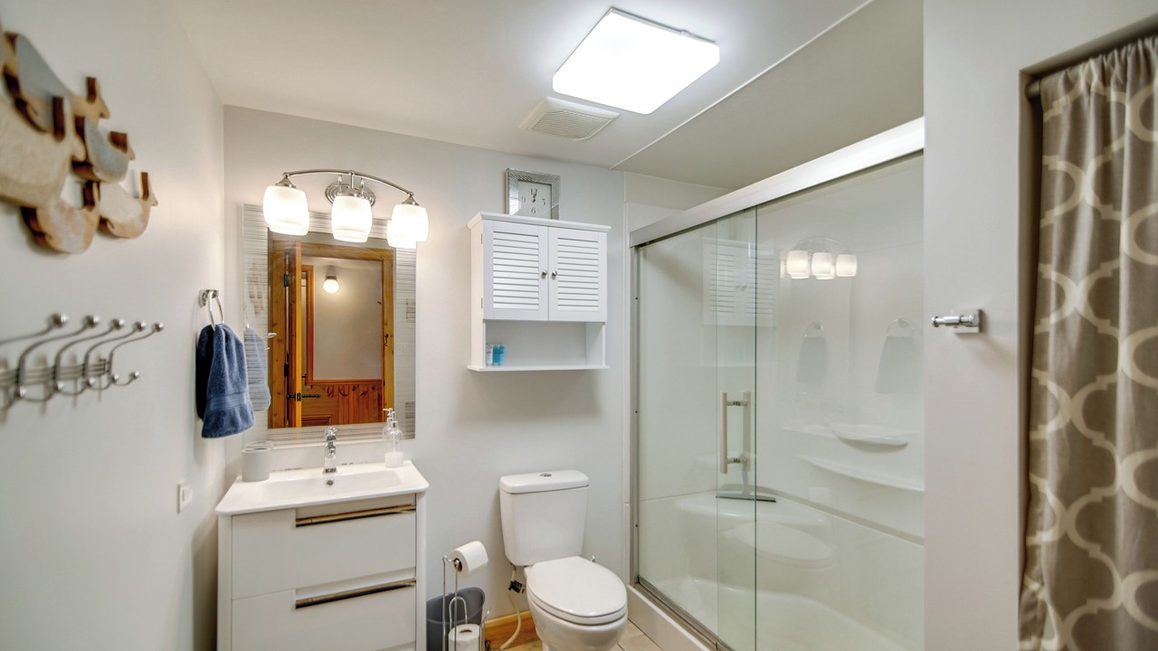 Photo of Bathroom in Fox Lake