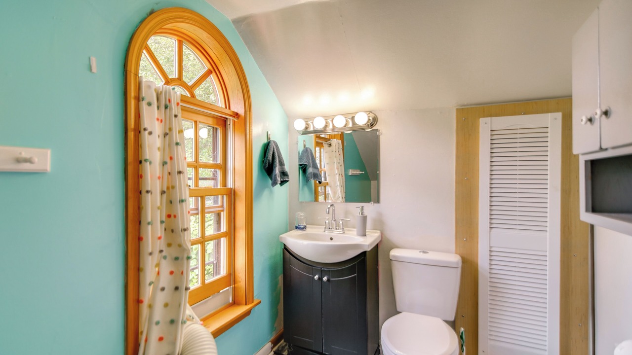 Photo of Bathroom in Fox Lake