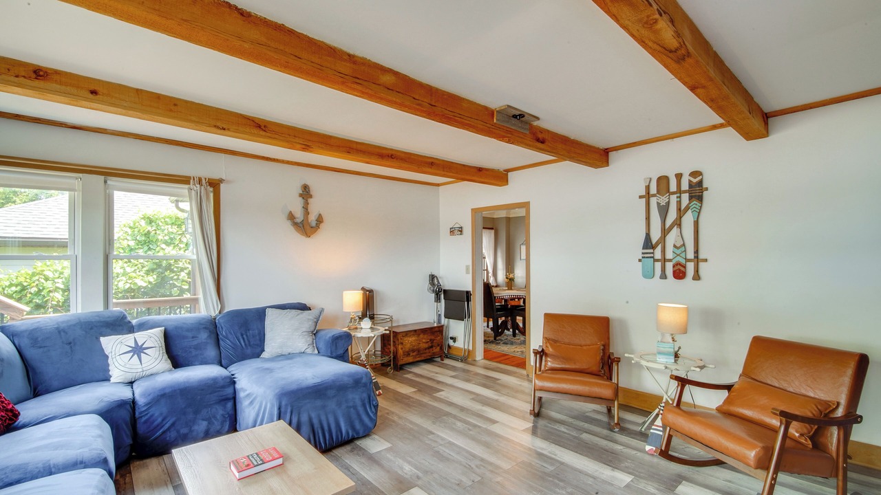 Photo of Livingroom in Fox Lake