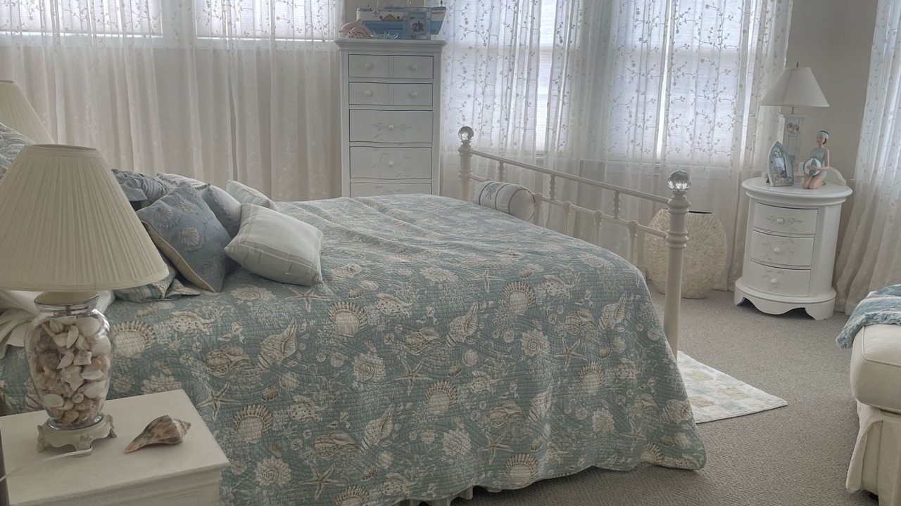 Photo of Bedroom in Loveladies