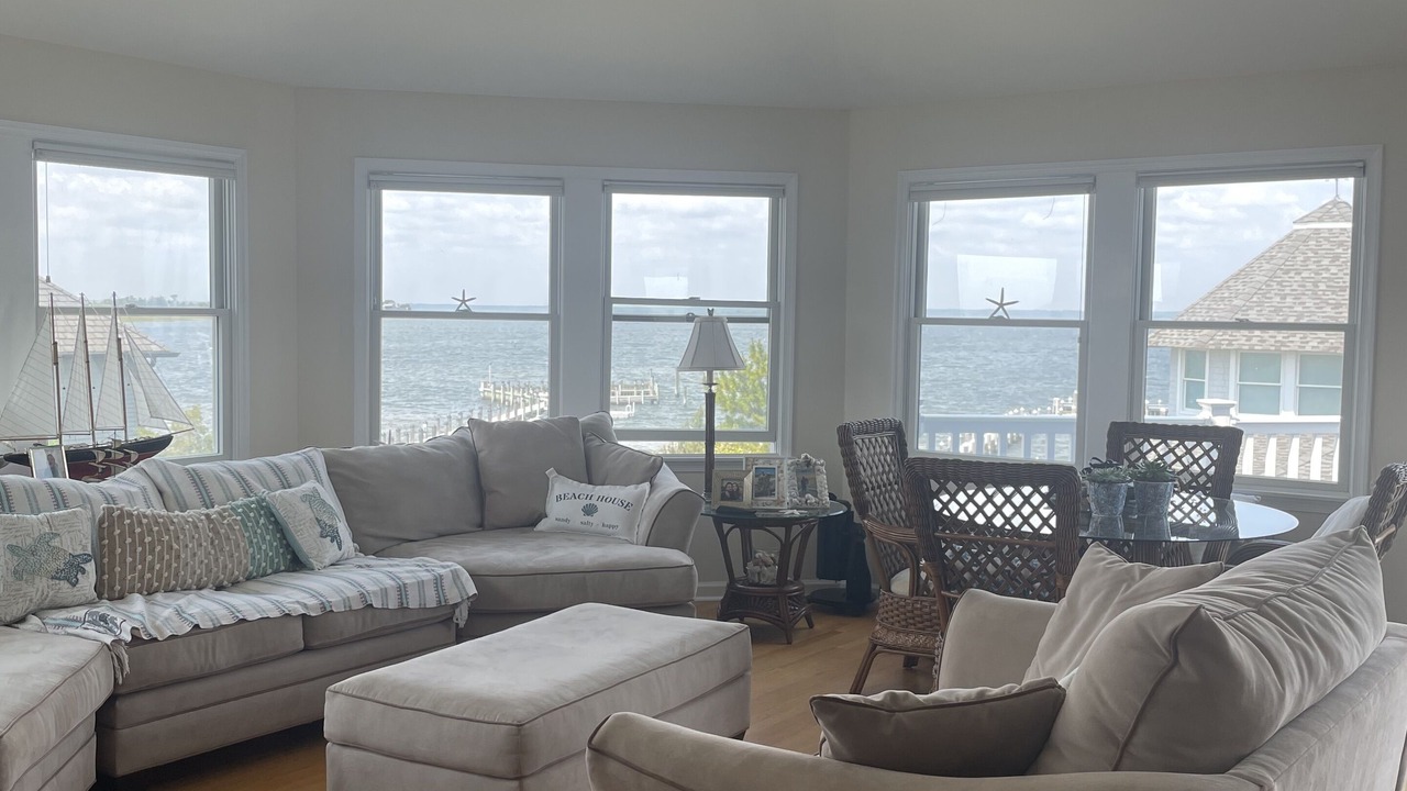 Photo of Livingroom in Loveladies