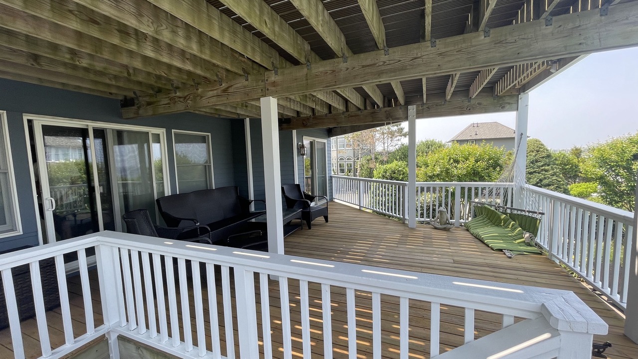 Photo of Patio Balcony in Loveladies