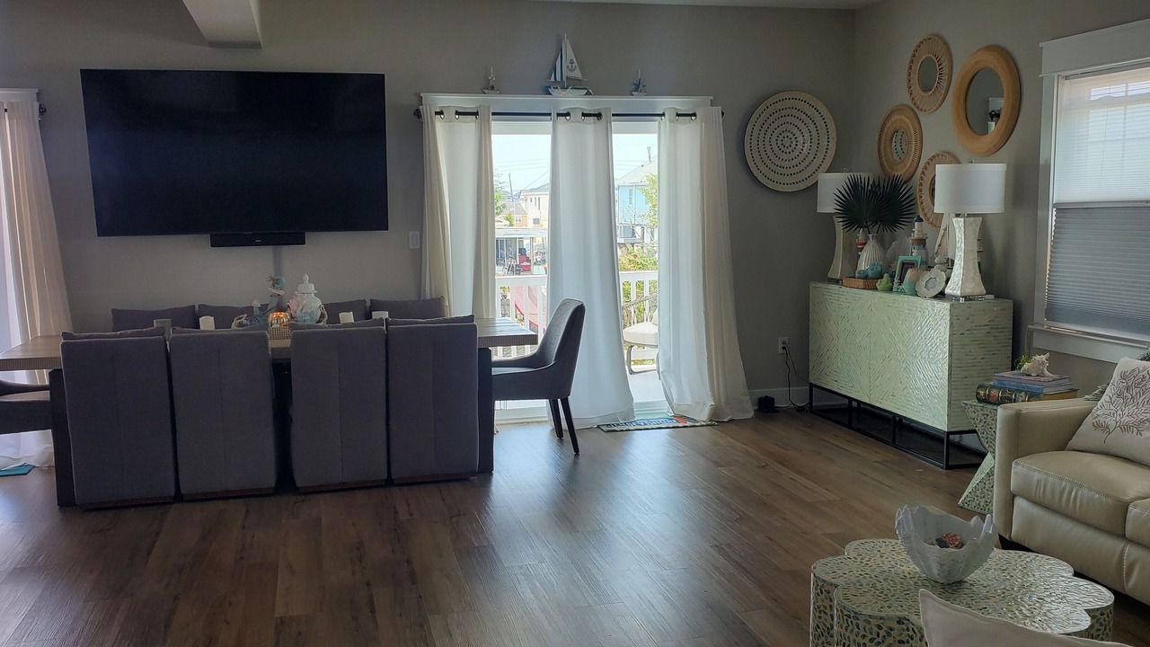 Photo of Livingroom in Mystic Island