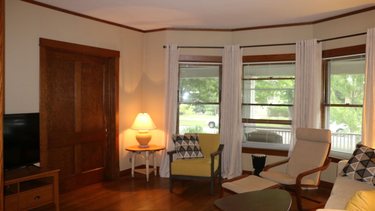 Photo of Livingroom in Old Irving Park
