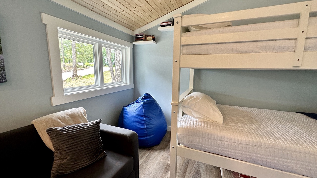 Photo of Bedroom in Tracy City