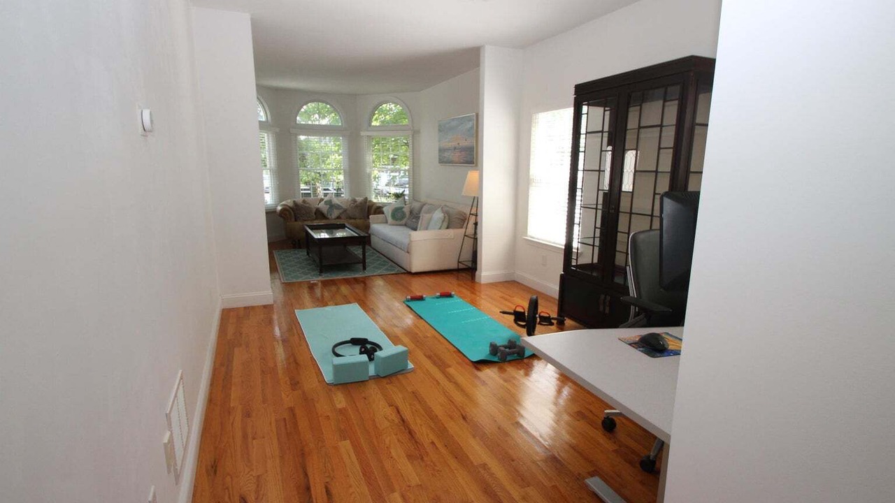 Photo of Livingroom in Avon