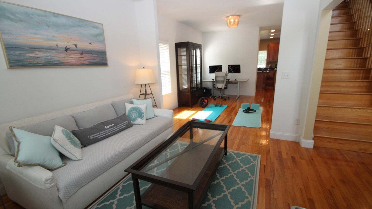 Photo of Livingroom in Avon