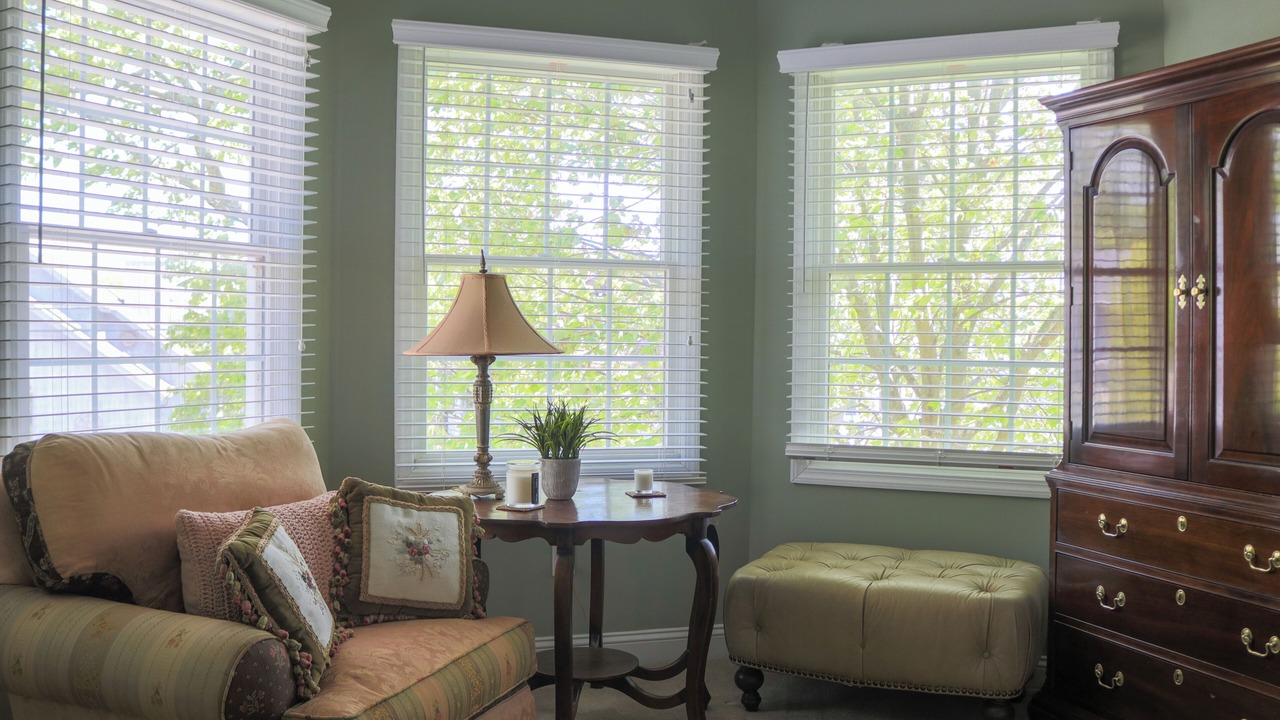 Photo of Livingroom in Avon