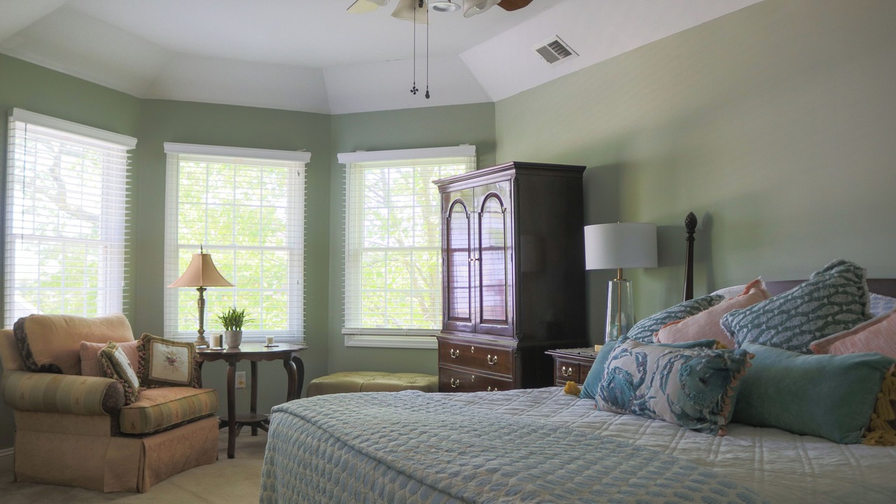 Photo of Bedroom in Avon