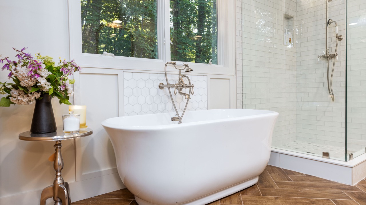 Photo of Bathroom in Sugar Grove