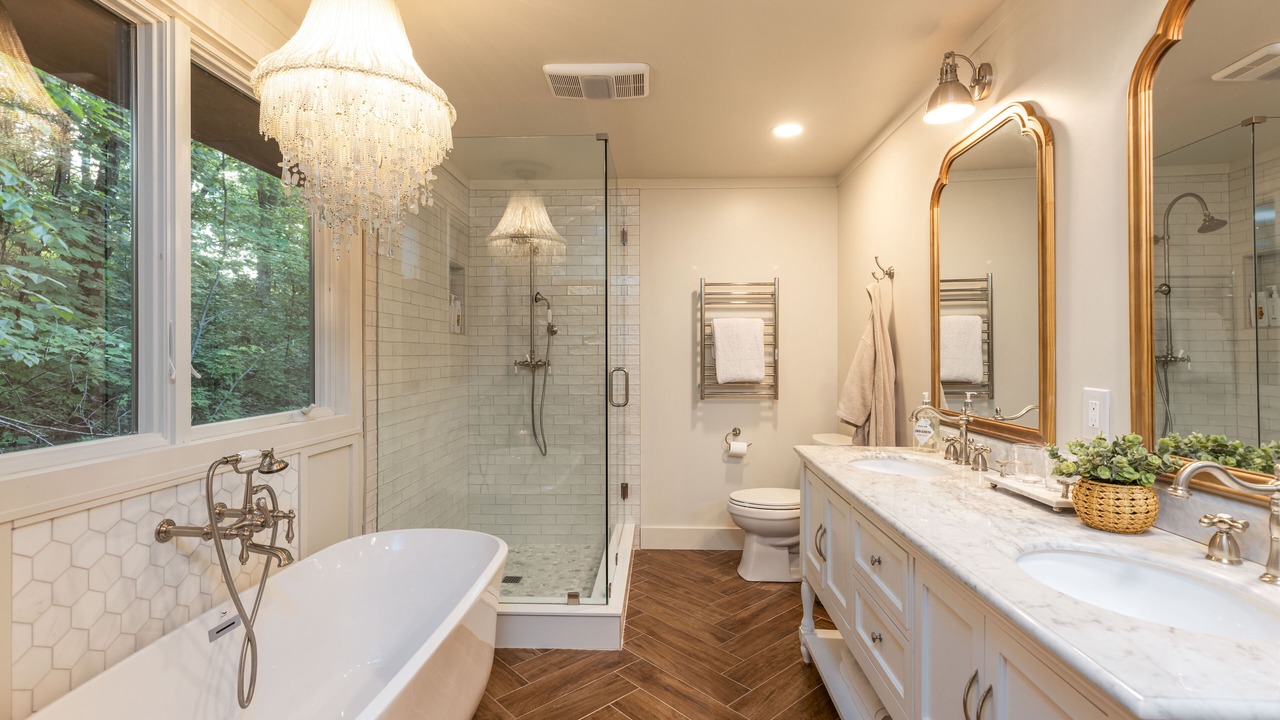 Photo of Bathroom in Sugar Grove