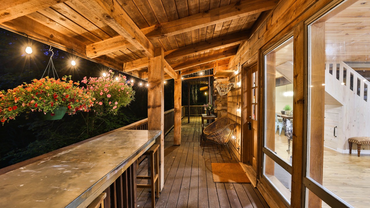 Photo of Patio Balcony in Sugar Grove